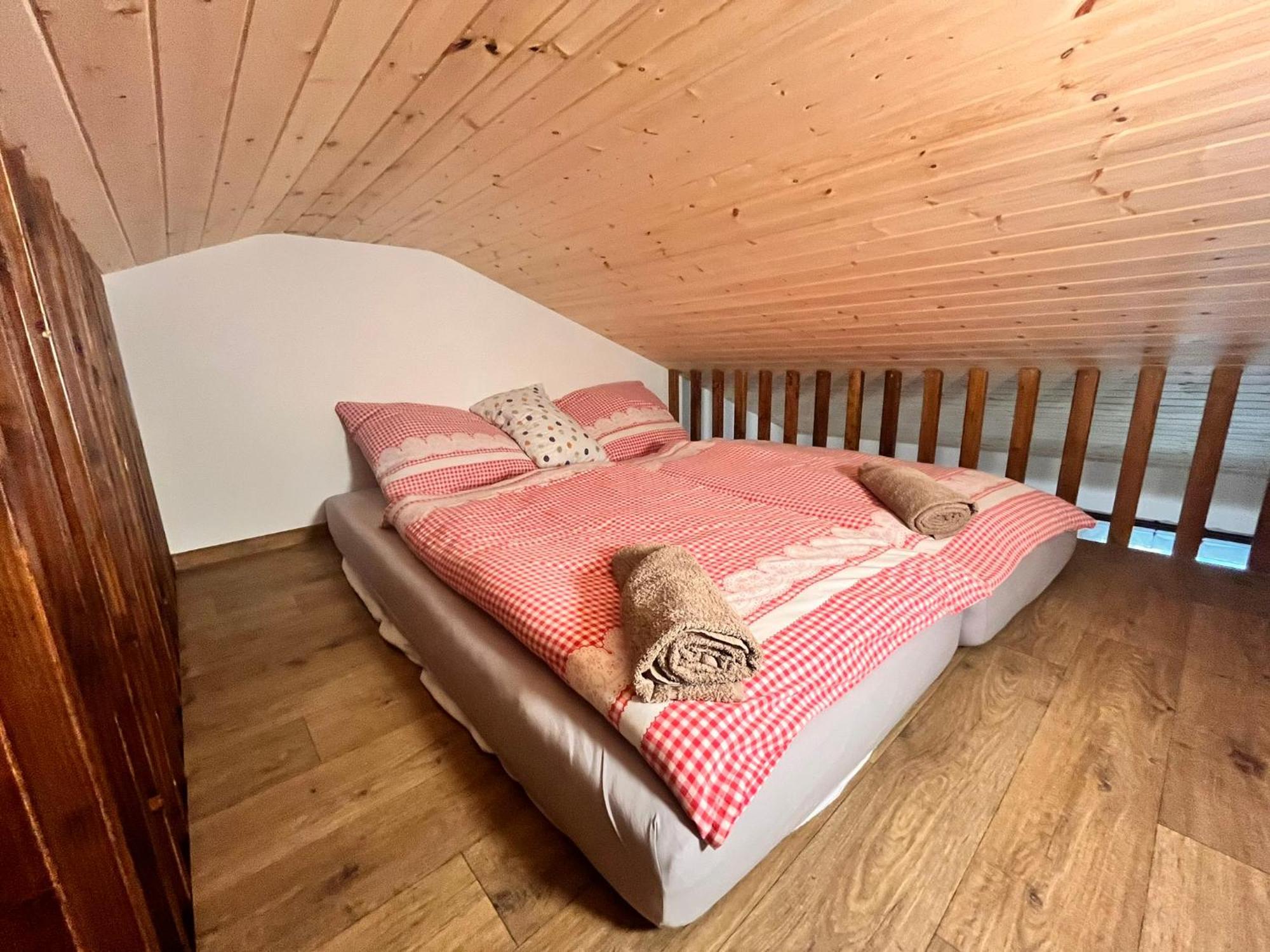Pod Houbovym Vrchem 2 Horni Plana
