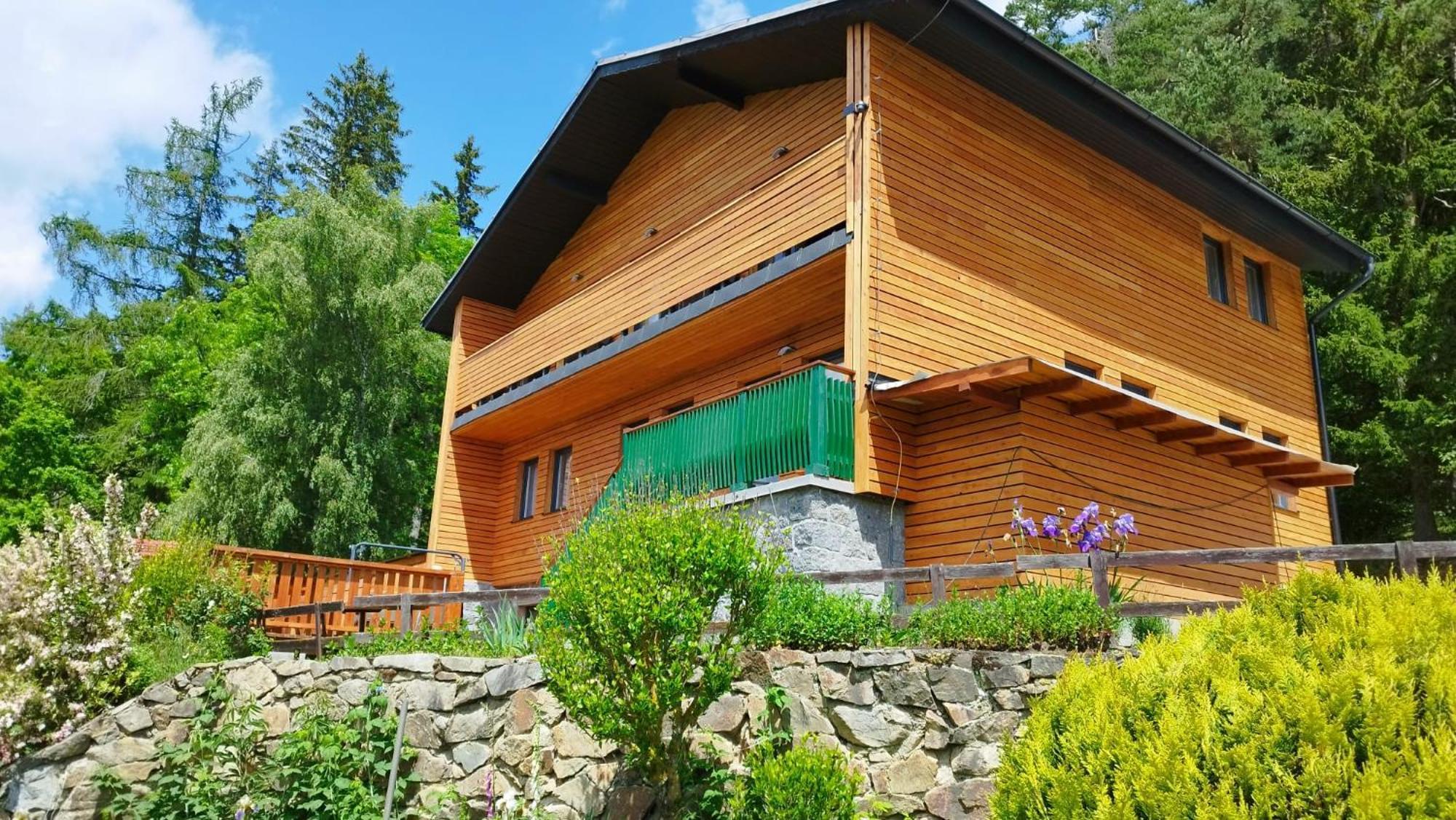 Pod Houbovym Vrchem 2 Lodge *