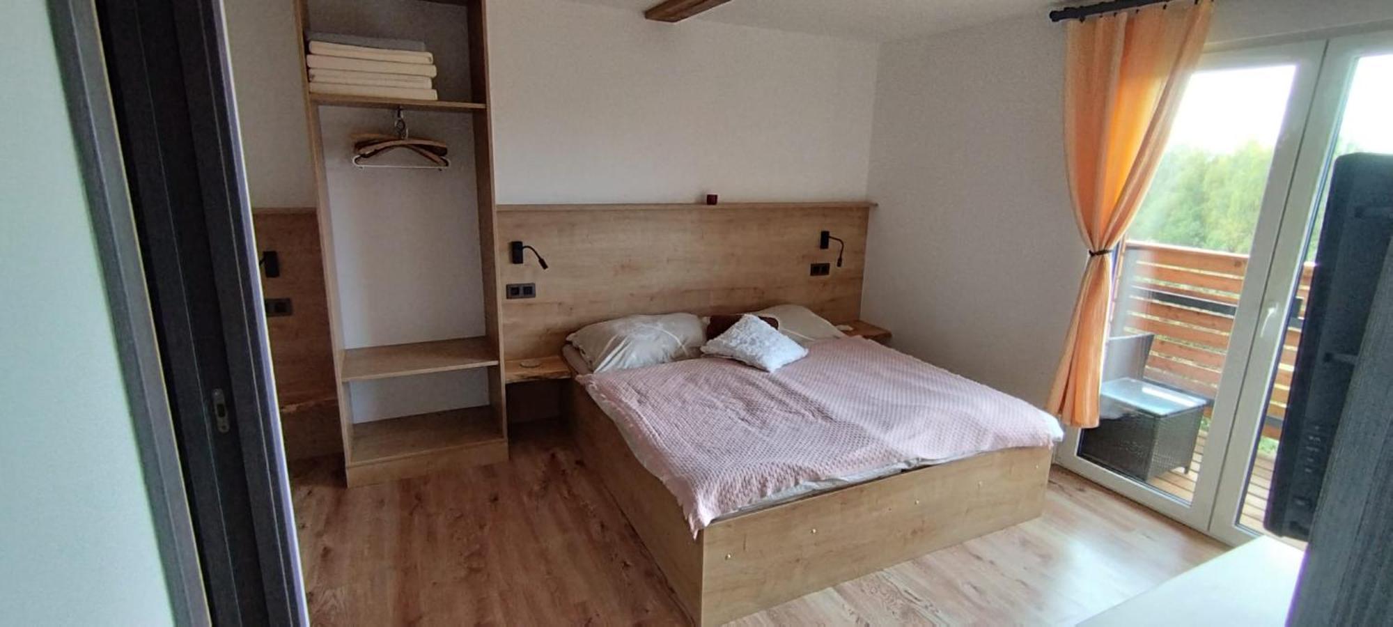 Pod Houbovym Vrchem 2 *