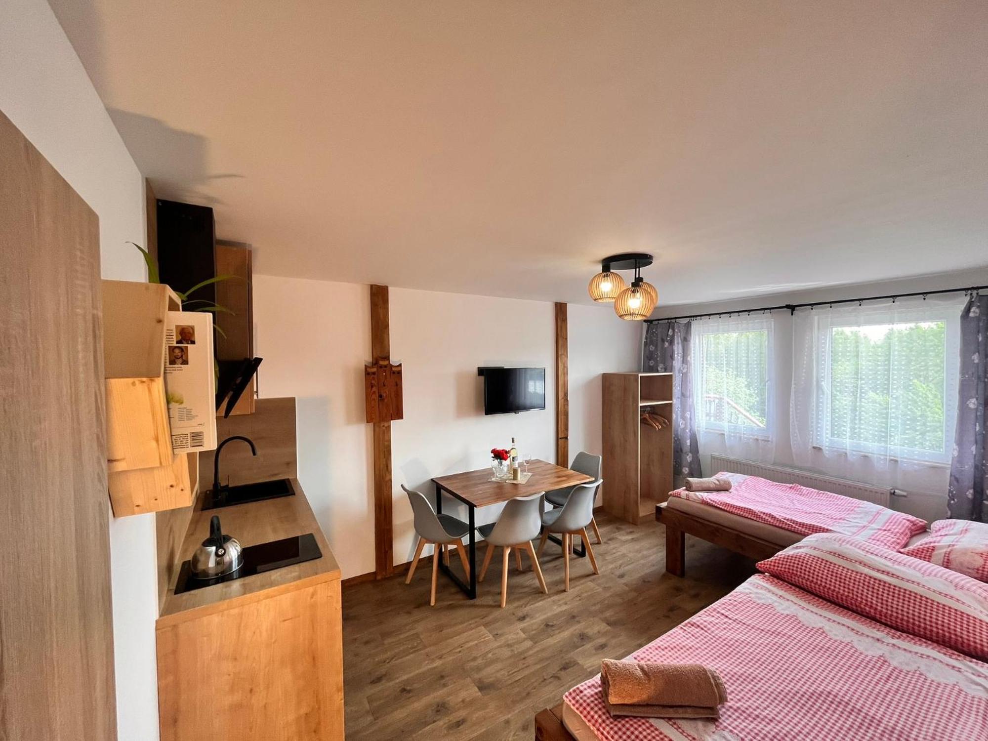 Pod Houbovym Vrchem 2 Horní Planá